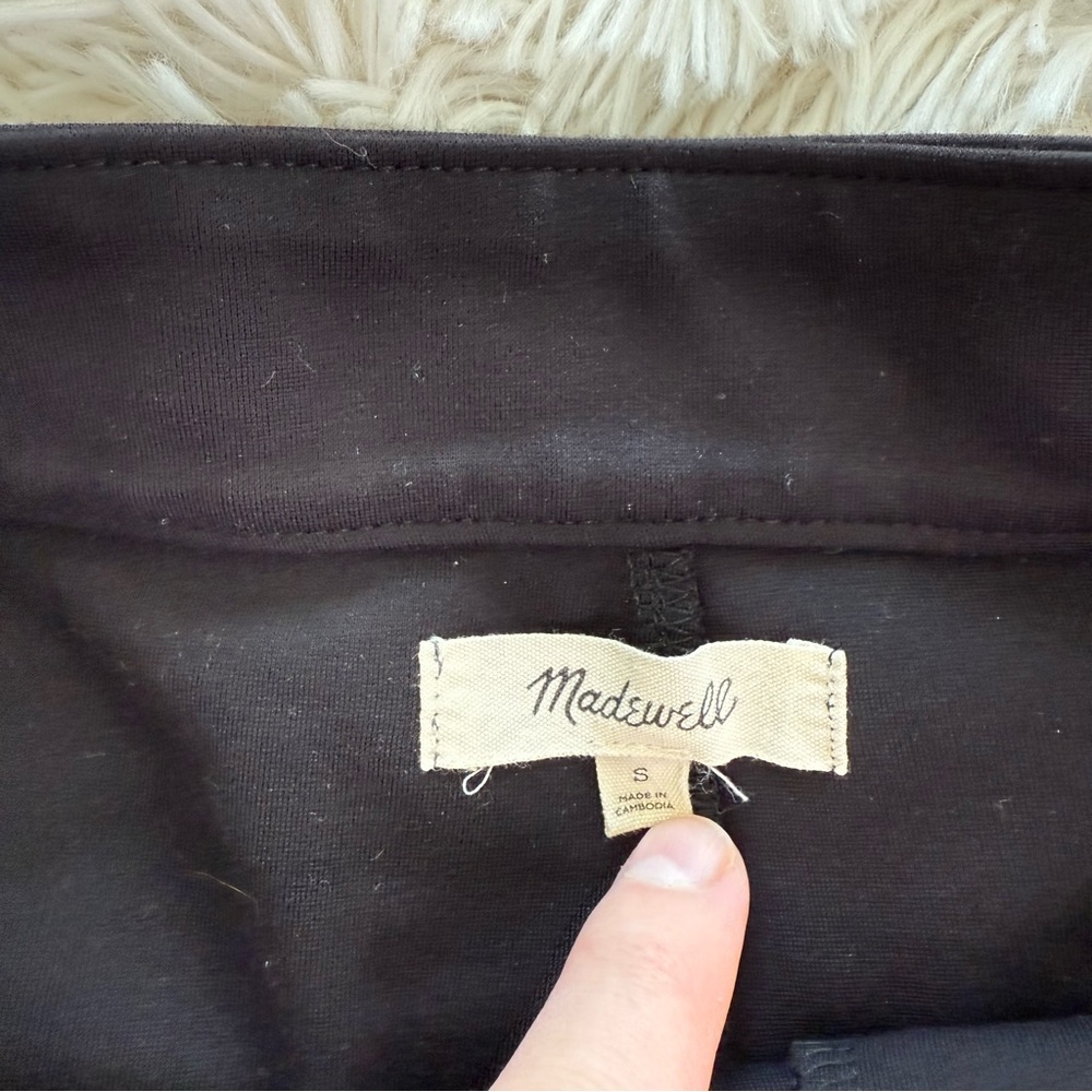 Madewell 2024 Black Pleated Short Ponte Size Small - Picture 9 of 14